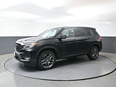 Used 2023 Honda Passport EX-L image 9