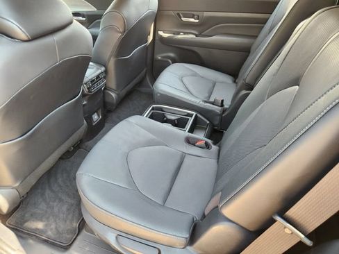 Used 2026 Toyota Grand Highlander AWD image 20