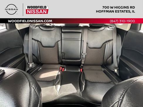 Used 2017 Jeep Compass Latitude w/ Popular Equipment Group AWD/4WD image 30
