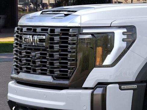 New 2026 GMC Sierra 2500 Denali Ultimate AWD/4WD image 14