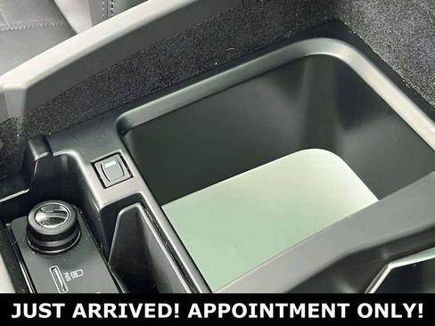 Used 2017 Land Rover Range Rover Sport HSE Dynamic image 29