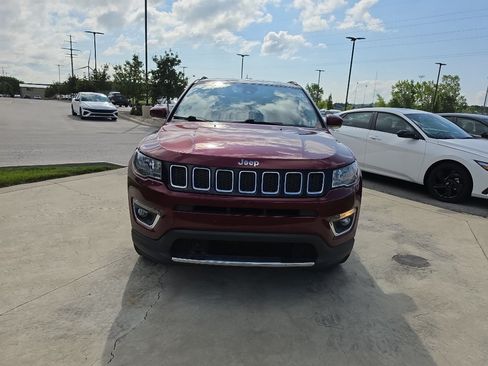 Used 2021 Jeep Compass Limited AWD/4WD image 2