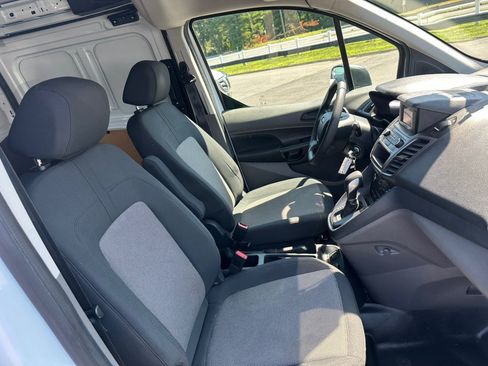 Used 2022 Ford Transit Connect XL FWD image 17