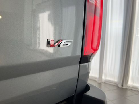 Used 2022 Chevrolet Colorado LT w/ Safety Package image 35