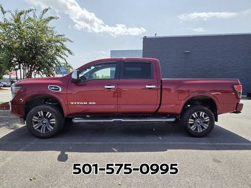 Used 2022 Nissan Titan Platinum Reserve w/ Moonroof Package AWD/4WD image 2