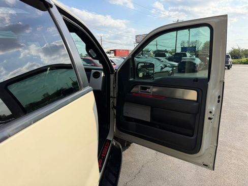 Used 2013 Ford F150 Raptor w/ Luxury Equipment Group image 43