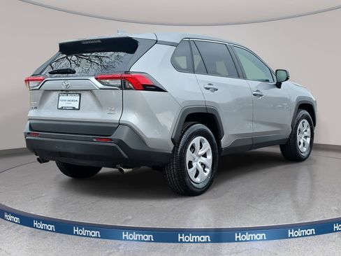 Used 2024 Toyota RAV4 LE image 7