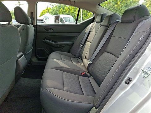Certified 2023 Nissan Altima 2.5 SV w/ SV Premium Package FWD image 11