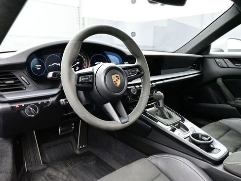 Certified 2022 Porsche 911 GT3 RWD image 4