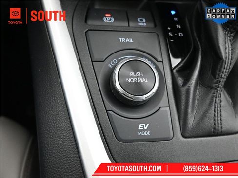 Used 2023 Toyota RAV4 XLE Premium image 22