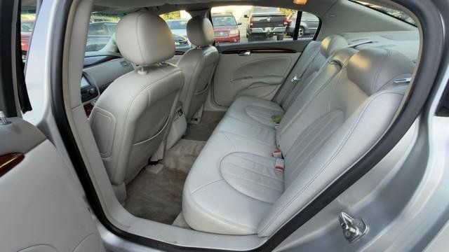 Used 2007 Buick Lucerne CXL w/ Luxury Package FWD image 15