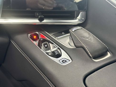 Used 2020 Chevrolet Corvette Stingray Coupe w/ 1LT RWD image 13