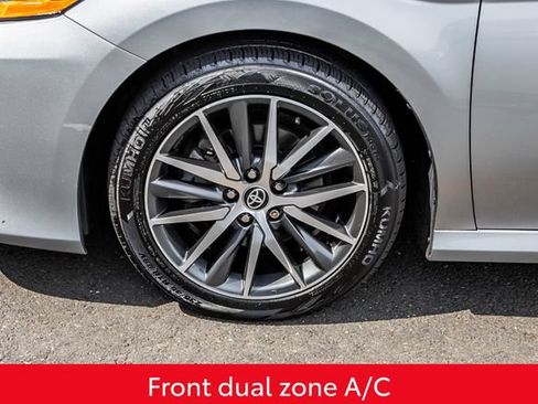 Used 2022 Toyota Camry XLE FWD image 14
