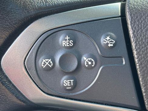 Used 2019 Chevrolet Suburban LT AWD/4WD image 17