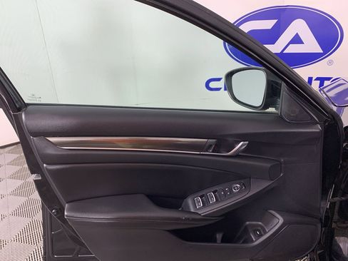 Used 2019 Honda Accord Sport image 13