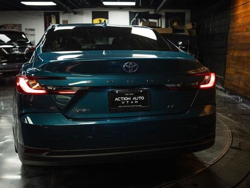 Used 2025 Toyota Camry LE image 6