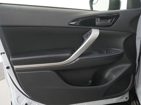 Used 2023 Mitsubishi Eclipse Cross LE AWD/4WD image 20