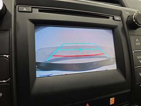 Used 2016 Toyota Camry LE image 21