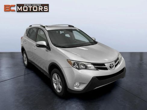Used 2014 Toyota RAV4 XLE image 7