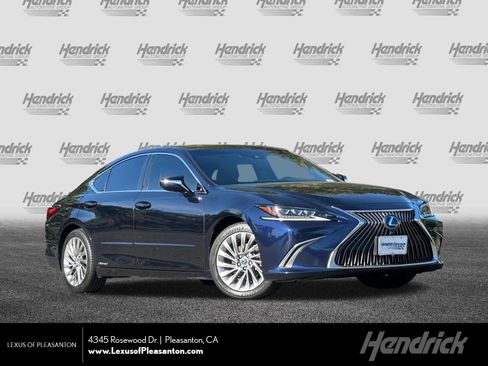 Certified 2021 Lexus ES 300h w/ Accessory Package image 1