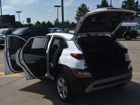 Used 2023 Hyundai Kona SEL FWD image 16