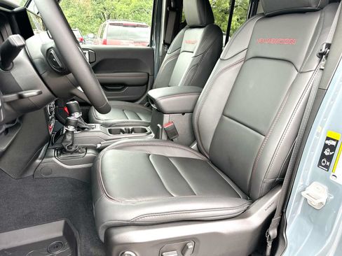 New 2026 Jeep Wrangler Unlimited Rubicon AWD/4WD image 17