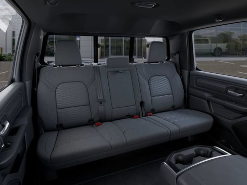 New 2026 RAM 1500 Express AWD/4WD image 15