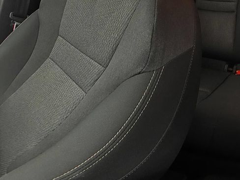 Used 2025 Nissan Rogue SV FWD image 12