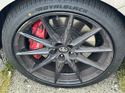 Used 2024 Toyota GR86 Premium w/ Performance Package RWD image 4
