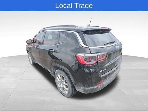 Used 2022 Jeep Compass Latitude w/ Sun and Sound Group AWD/4WD image 8