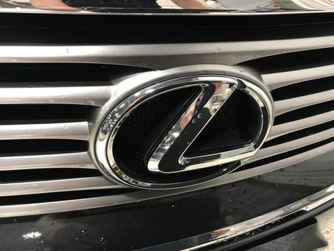 Used 2008 Lexus SC 430 Convertible RWD image 21