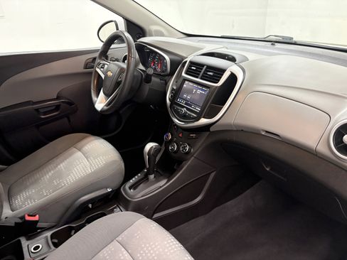 Used 2020 Chevrolet Sonic LT FWD image 21