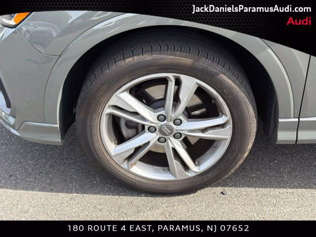 Used 2020 Audi Q3 2.0T Premium w/ Convenience Package AWD/4WD image 24
