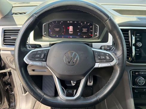 Certified 2023 Volkswagen Atlas SEL Premium AWD/4WD image 17