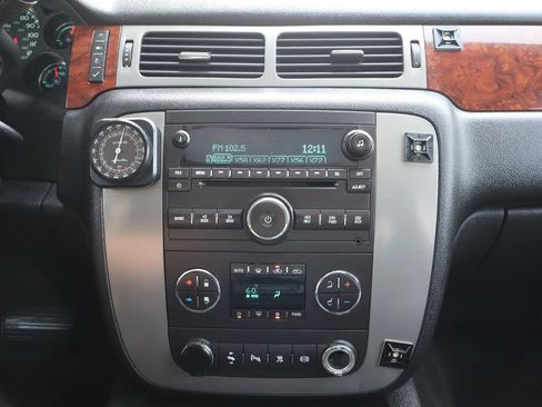 Used 2011 GMC Sierra 2500 SLT w/ SLT Convenience Package AWD/4WD image 33