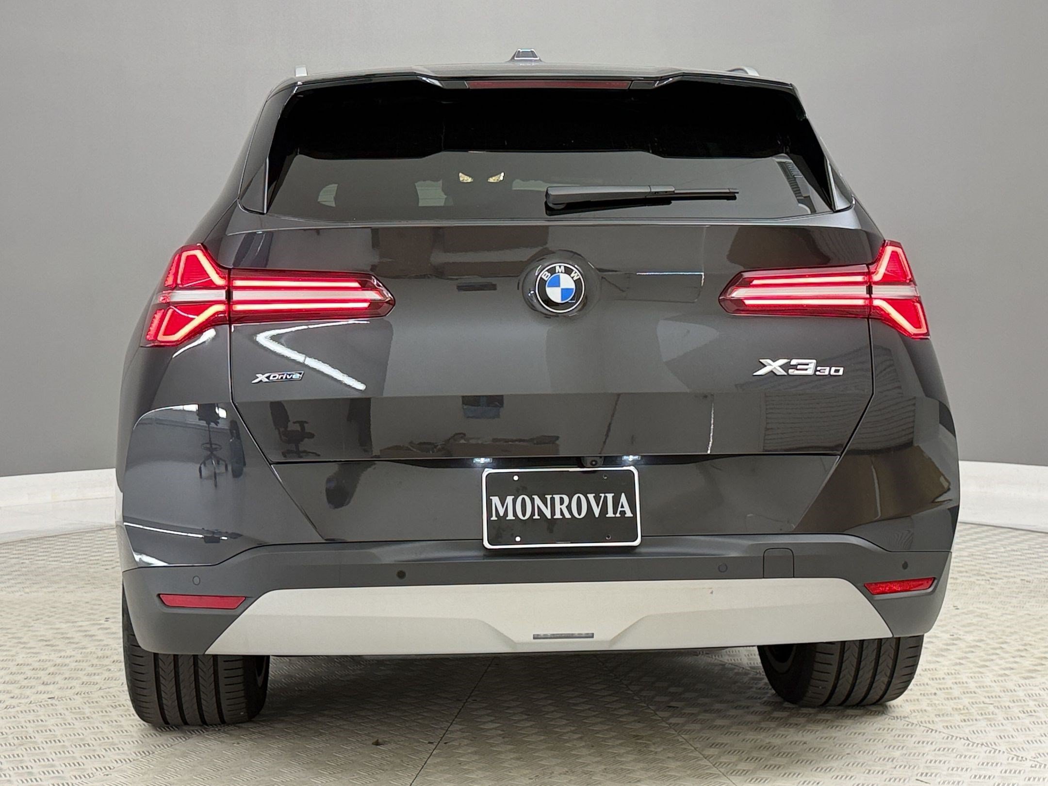 Used 2026 BMW X3 xDrive30i w/ Premium Package AWD/4WD image 10