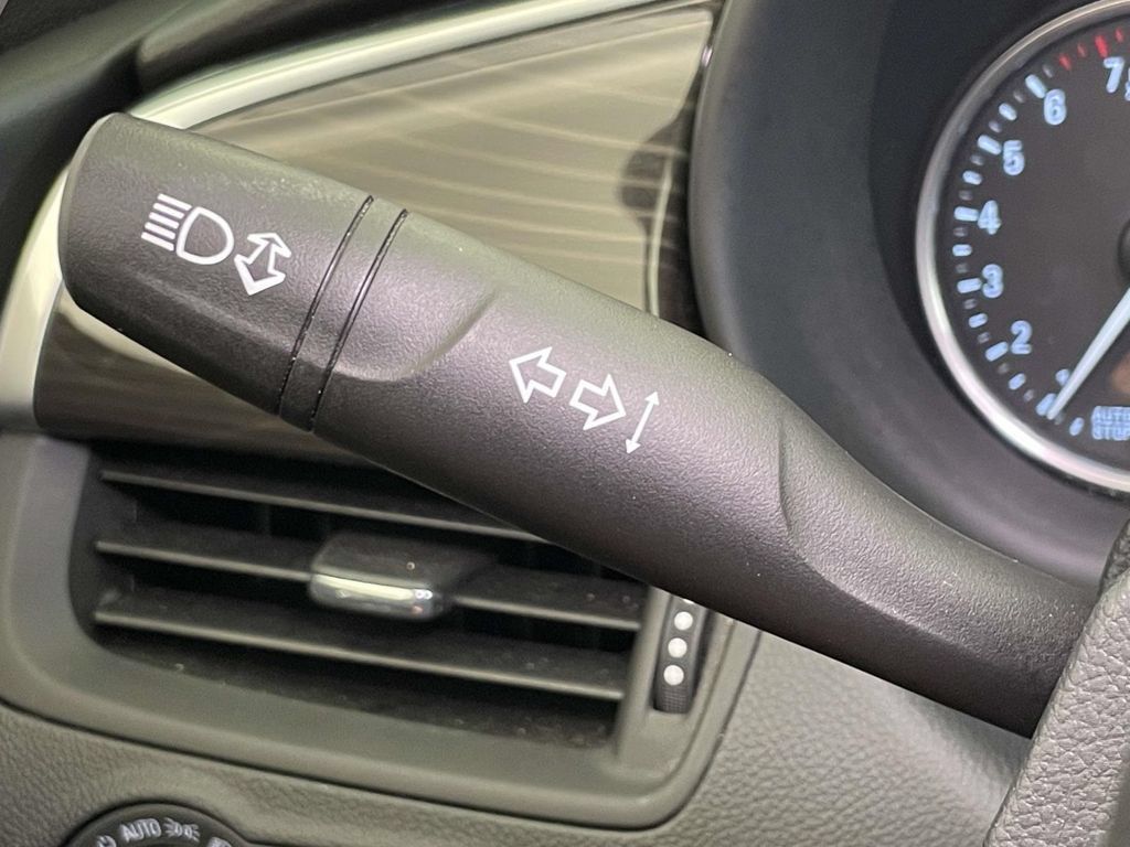 Used 2020 Buick Envision Premium w/ LPO, Road Trip Package AWD/4WD image 35