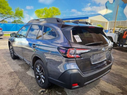 Used 2025 Subaru Outback Onyx Edition image 3