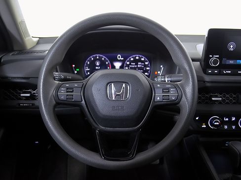 Used 2023 Honda Accord EX image 25