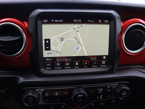 Used 2020 Jeep Gladiator Rubicon AWD/4WD image 18