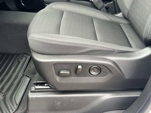 New 2026 GMC Sierra 1500 Elevation image 17