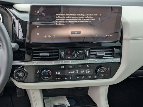 New 2026 Nissan Pathfinder SL FWD image 10