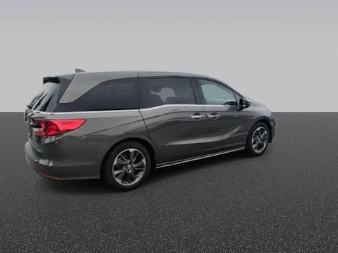 Used 2023 Honda Odyssey Elite image 9