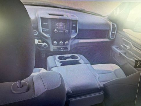 Used 2022 RAM 1500 Big Horn AWD/4WD image 11
