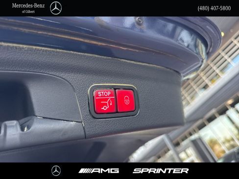 Certified 2024 Mercedes-Benz GLE 450e 4MATIC image 6