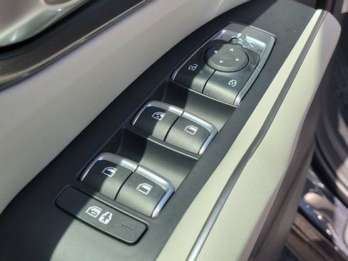 New 2026 Kia Sorento S FWD image 9