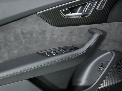 Used 2022 Audi RS Q8 AWD/4WD image 18