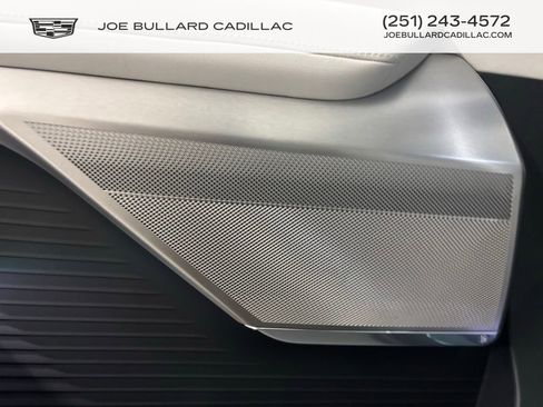 New 2026 Cadillac Vistiq Luxury w/ LPO, Floor Liner Package image 8