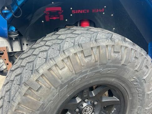 Used 2020 Jeep Gladiator Rubicon AWD/4WD image 4