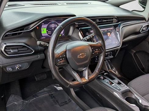 Used 2022 Chevrolet Bolt LT image 10